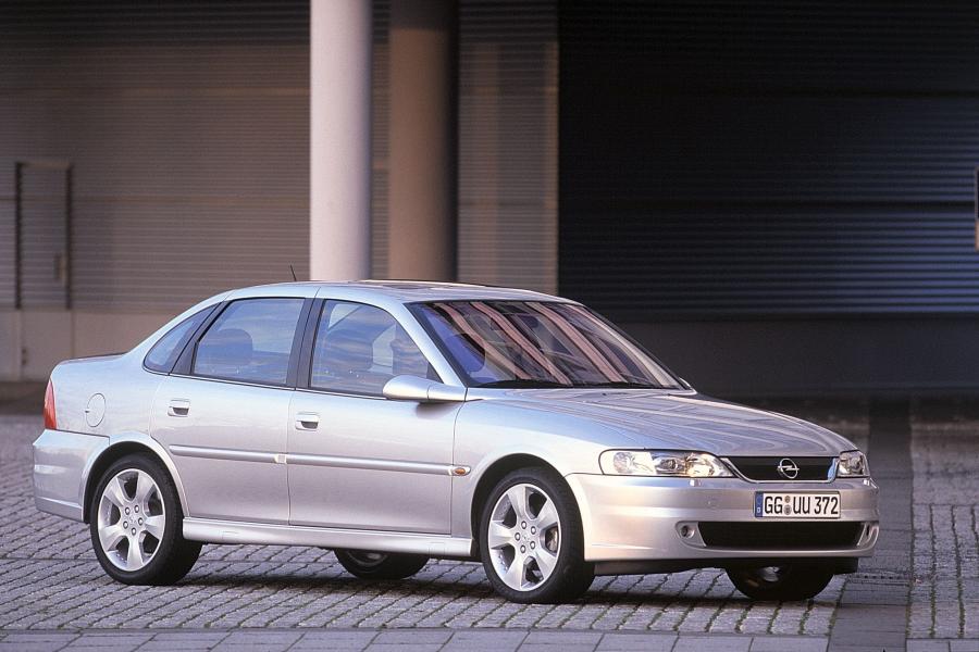  Opel Vectra Sport Sedan (B) 1999 года  (фото 3 из 5)